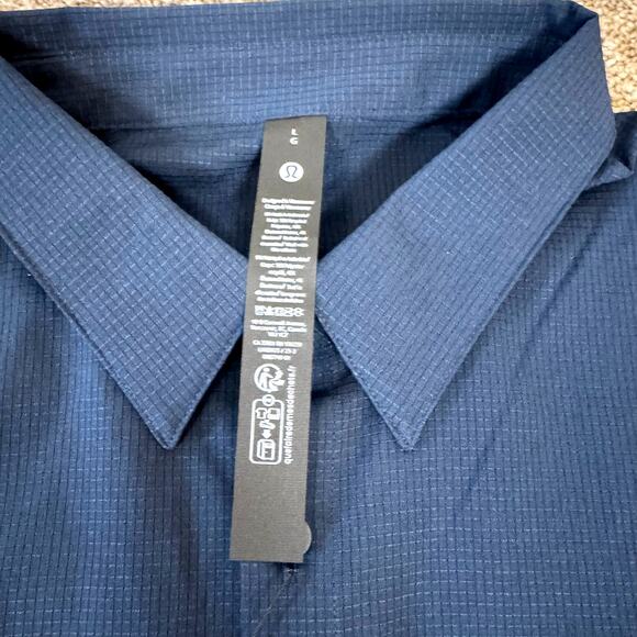 Lululemon NWT Mens Size Large Airing Easy Short Sleeve Button Up Shirt True Navy - Picture 5 of 9